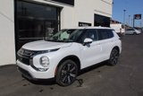 New 2025 Mitsubishi Outlander SE image 3