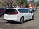 New 2025 Chrysler Pacifica Select image 5