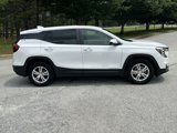 Used 2024 GMC Terrain SLE image 4