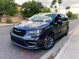Used 2023 Chrysler Pacifica Touring-L image 3