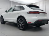 Used 2025 Porsche Macan image 3