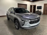 Used 2025 Chevrolet Trax LT w/ Driver Confidence Package image 4