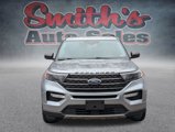 Used 2021 Ford Explorer XLT w/ Equipment Group 202A image 2
