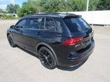 Used 2021 Volkswagen Tiguan SE R-Line image 3