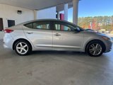 Used 2017 Hyundai Elantra SE image 4