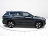 New 2025 Mitsubishi Outlander SE image 3