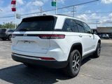 New 2025 Jeep Grand Cherokee Limited w/ Luxury Tech Group II image 3