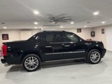 Used 2013 Cadillac Escalade EXT Premium image 2