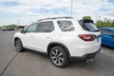 New 2025 Honda Pilot Touring image 4