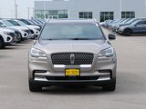 Used 2020 Lincoln Aviator Reserve w/ Equipment Group 202A image 2