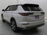 New 2025 Mitsubishi Outlander SE image 5