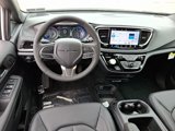 New 2026 Chrysler Pacifica Select image 5