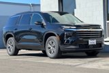 New 2024 Chevrolet Traverse LT w/ Enhanced Driving Package image 2