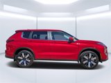 New 2025 Mitsubishi Outlander SE image 2