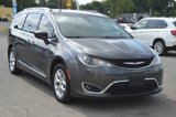 Used 2018 Chrysler Pacifica Touring-L w/ Tire & Wheel Group image 3
