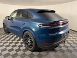 Certified 2024 Porsche Cayenne Coupe image 3