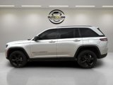 Used 2023 Jeep Grand Cherokee Altitude image 5