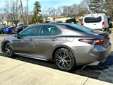 Used 2021 Toyota Camry SE image 3