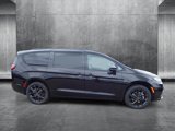 New 2025 Chrysler Pacifica Limited image 5