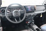 New 2025 Jeep Gladiator Rubicon image 2