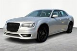 Used 2022 Chrysler 300 Touring image 2