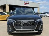 Used 2024 Audi Q5 e Premium w/ Convenience Package image 2