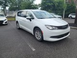 Used 2023 Chrysler Voyager LX image 2