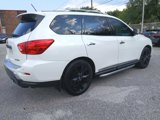 Used 2018 Nissan Pathfinder Platinum image 5