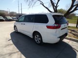 Used 2020 Toyota Sienna L image 6