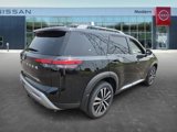 New 2025 Nissan Pathfinder Platinum image 5