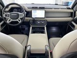 New 2024 Land Rover Defender 110 SE image 4