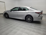 Used 2023 Toyota Camry SE image 3