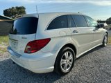 Used 2009 Mercedes-Benz R 350 4MATIC image 2
