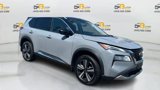 Used 2021 Nissan Rogue Platinum image 3