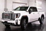 Used 2024 GMC Sierra 3500 Denali w/ Denali Reserve Package image 3