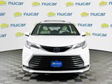 New 2025 Toyota Sienna Limited image 3