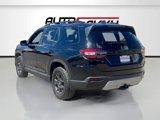 Used 2025 Honda Pilot TrailSport image 5