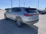 Used 2025 Buick Enclave Preferred w/ Power Package image 5