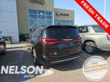 Used 2023 Chrysler Pacifica Limited image 4