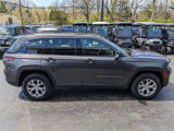 Used 2022 Jeep Grand Cherokee Limited image 3
