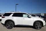 New 2025 Nissan Pathfinder Platinum image 4