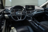Used 2023 Nissan Altima 2.5 SR w/ SR Premium Package image 4