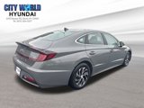 Used 2022 Hyundai Sonata Blue image 5