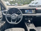 Used 2025 Nissan Kicks SV image 3