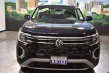 New 2025 Volkswagen Atlas Peak Edition SE image 3