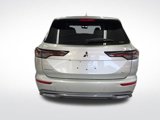 New 2025 Mitsubishi Outlander SE image 4