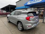 Used 2024 GMC Terrain Denali image 3