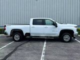 Used 2024 Chevrolet Silverado 2500 LT image 2