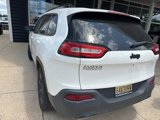 Used 2018 Jeep Cherokee Latitude w/ Altitude Package image 6
