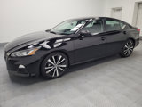 Used 2022 Nissan Altima 2.5 SR image 2